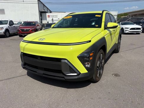 Used 2024 Hyundai Kona SEL FWD image 3