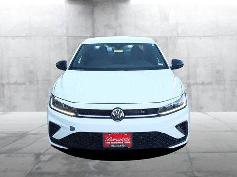 Used 2025 Volkswagen Jetta Sport FWD image 4