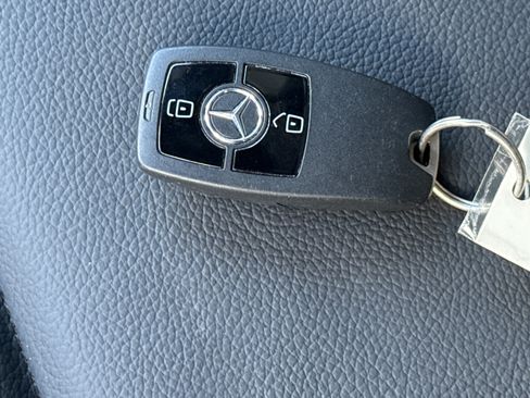 Used 2020 Mercedes-Benz Sprinter 2500 image 33