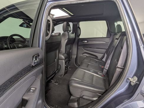 Used 2019 Jeep Grand Cherokee High Altitude RWD image 23