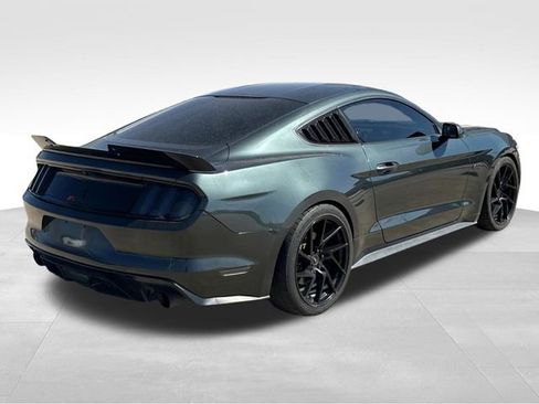 Used 2015 Ford Mustang GT image 10
