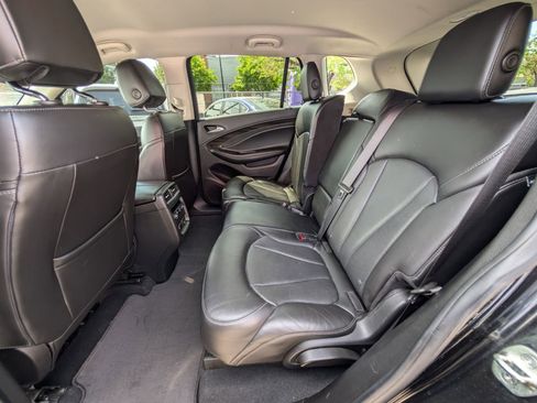 Used 2020 Buick Envision Essence FWD image 17
