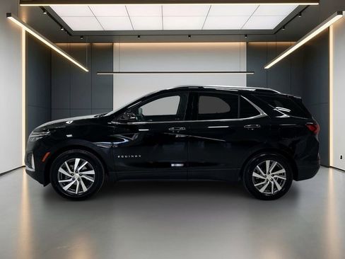 Used 2023 Chevrolet Equinox Premier FWD image 2