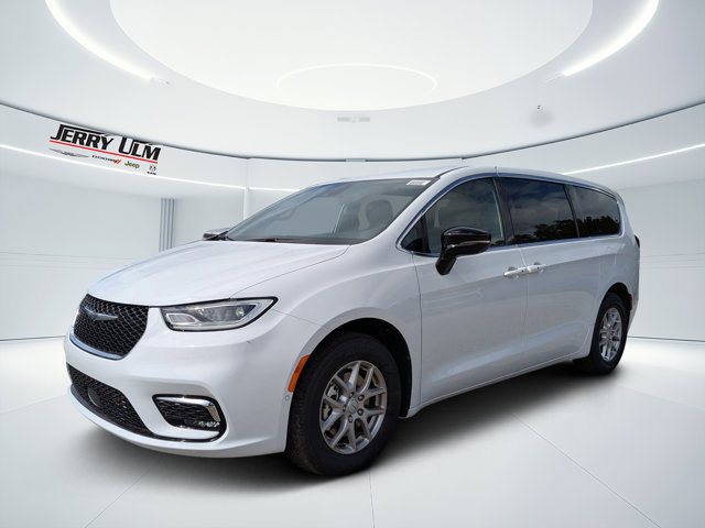 New 2026 Chrysler Pacifica Select FWD image 7