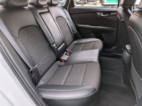 Used 2023 Kia Forte GT-Line w/ GT-Line Premium Package image 26