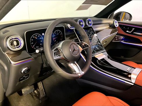New 2026 Mercedes-Benz GLC 300 4MATIC image 9