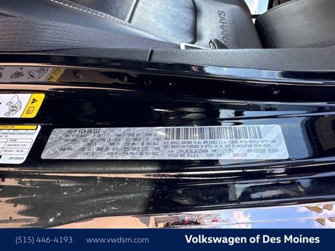 Used 2018 Jeep Wrangler Unlimited Sahara AWD/4WD image 21