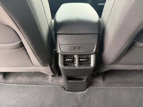 Used 2025 Chevrolet Equinox LT FWD image 25