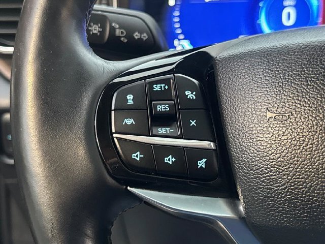 Used 2023 Ford Explorer Platinum w/ Technology Package AWD/4WD image 19