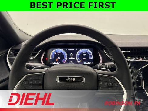 New 2025 Jeep Grand Cherokee Laredo w/ Luxury Tech Group I image 24