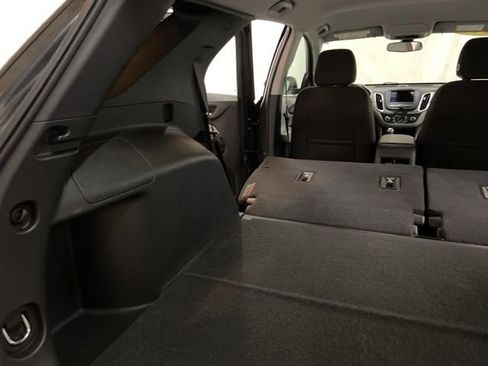 Used 2019 Chevrolet Equinox LS AWD/4WD image 14