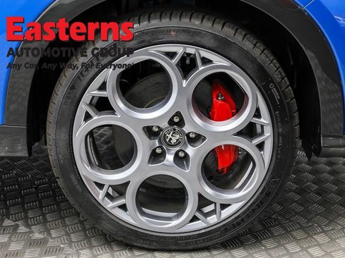 Used 2024 Alfa Romeo Tonale Veloce AWD/4WD image 29