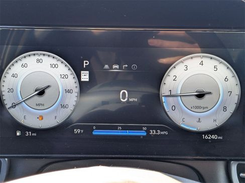 Certified 2024 Hyundai Elantra SEL image 11