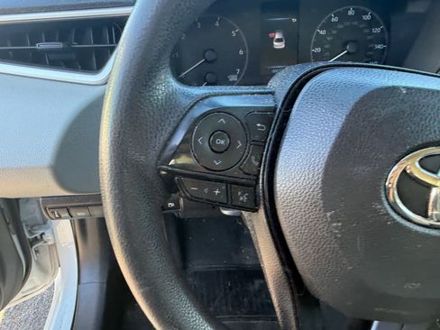 Used 2023 Toyota Corolla LE image 22