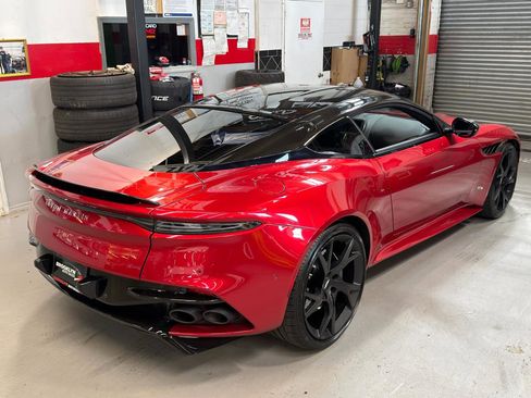 Used 2019 Aston Martin DBS Superleggera image 5