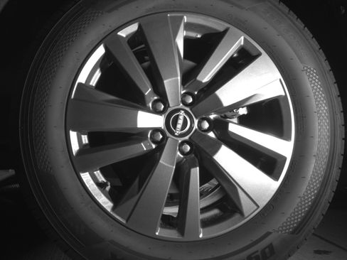 Used 2024 Nissan Pathfinder SV image 14