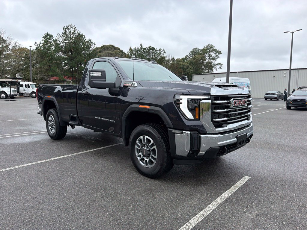 Used 2025 GMC Sierra 2500 SLE AWD/4WD image 4
