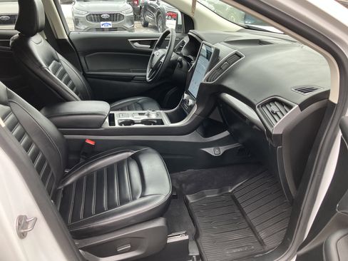 Used 2024 Ford Edge SEL w/ Convenience Package image 14
