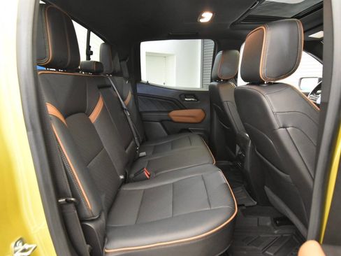 Used 2023 GMC Canyon AT4 w/ AT4 Premium Package image 16