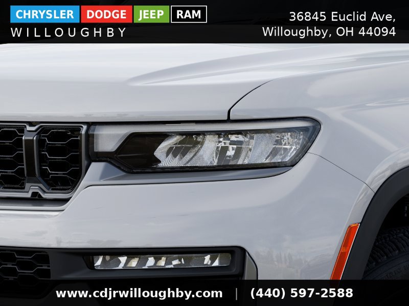 New 2026 Jeep Grand Cherokee Limited w/ Limited Altitude Package AWD/4WD image 12