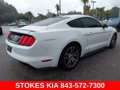 Used 2017 Ford Mustang GT Premium RWD image 5