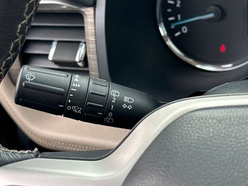 Certified 2024 Ford Expedition Limited AWD/4WD image 33