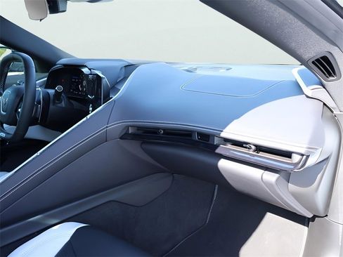 Used 2024 Chevrolet Corvette Z06 w/ Z07 Performance Package image 14