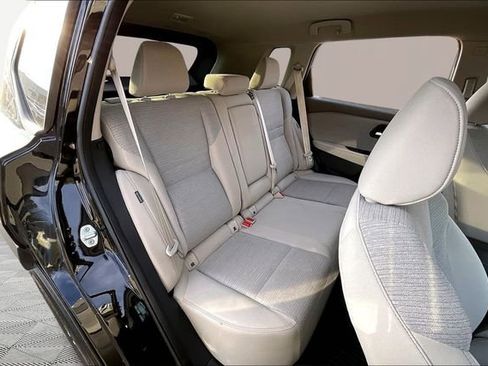 Used 2023 Nissan Rogue SV image 17