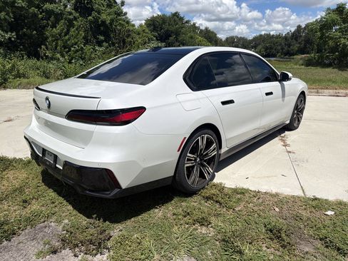 Certified 2023 BMW 740i RWD image 4