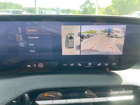 Certified 2026 Buick Enclave Preferred FWD image 28
