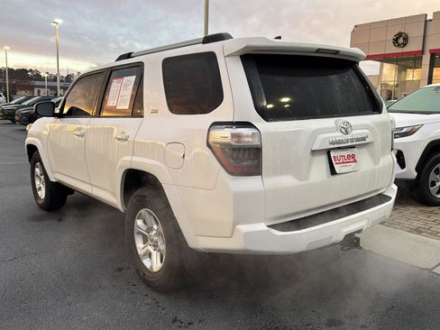 Certified 2019 Toyota 4Runner SR5 image 3
