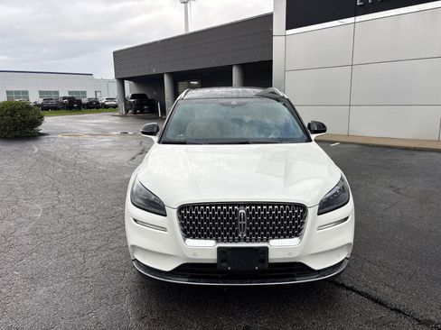 Used 2022 Lincoln Corsair Reserve w/ Equipment Group 201A AWD/4WD image 2