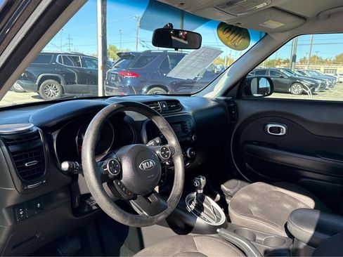 Used 2016 Kia Soul FWD image 8
