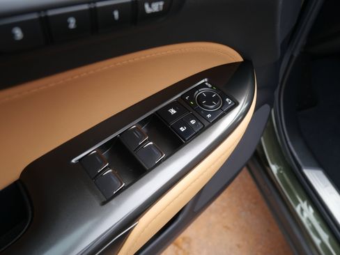 Certified 2022 Lexus NX 450h+ AWD image 17