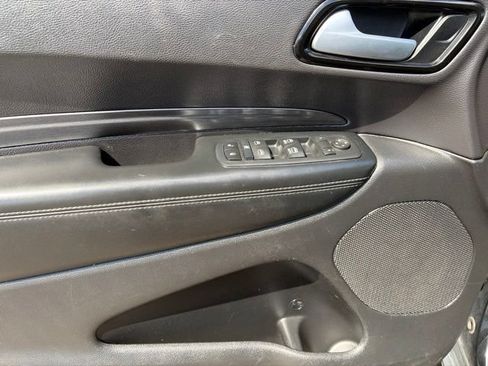 Used 2022 Dodge Durango SXT AWD/4WD image 11