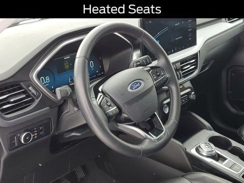 Used 2024 Ford Escape Platinum image 8