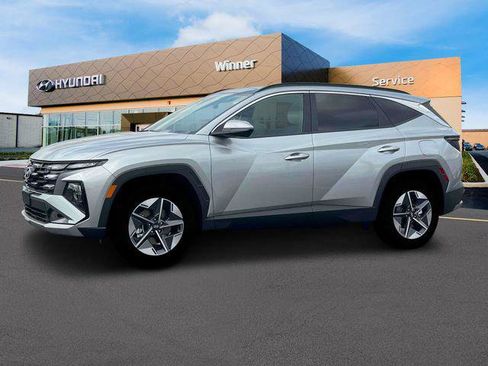 New 2025 Hyundai Tucson SEL image 2