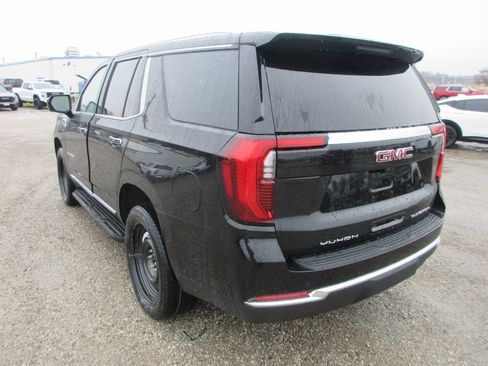 New 2026 GMC Yukon Elevation image 7