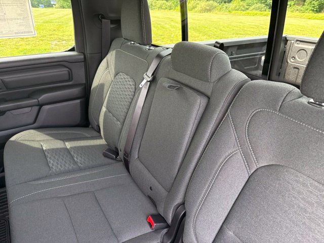 New 2026 RAM 1500 Warlock AWD/4WD image 40