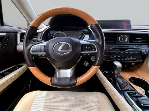 Used 2019 Lexus RX 350L FWD image 6