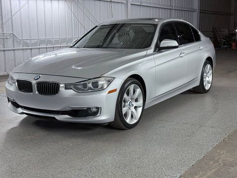 Used 2013 BMW 335i xDrive Sedan image 1