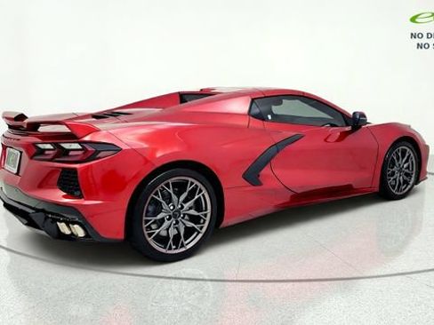 Used 2024 Chevrolet Corvette Stingray Preferred Conv w/ Z51 Performance Package RWD image 9
