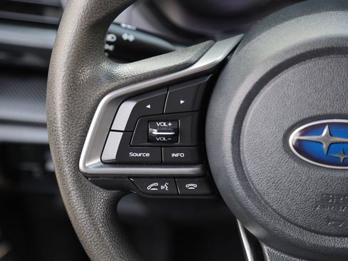 Used 2018 Subaru Crosstrek 2.0i AWD/4WD image 15