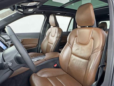 Used 2023 Volvo XC90 T8 Ultimate image 39