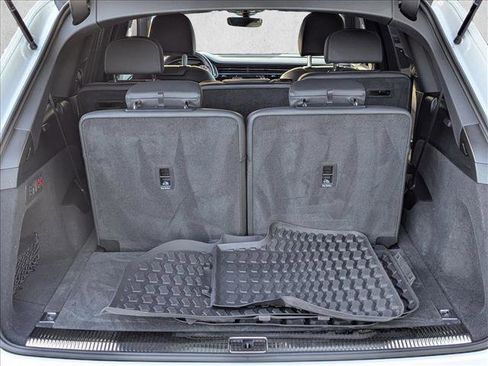 Used 2025 Audi Q7 3.0T Prestige AWD/4WD image 6