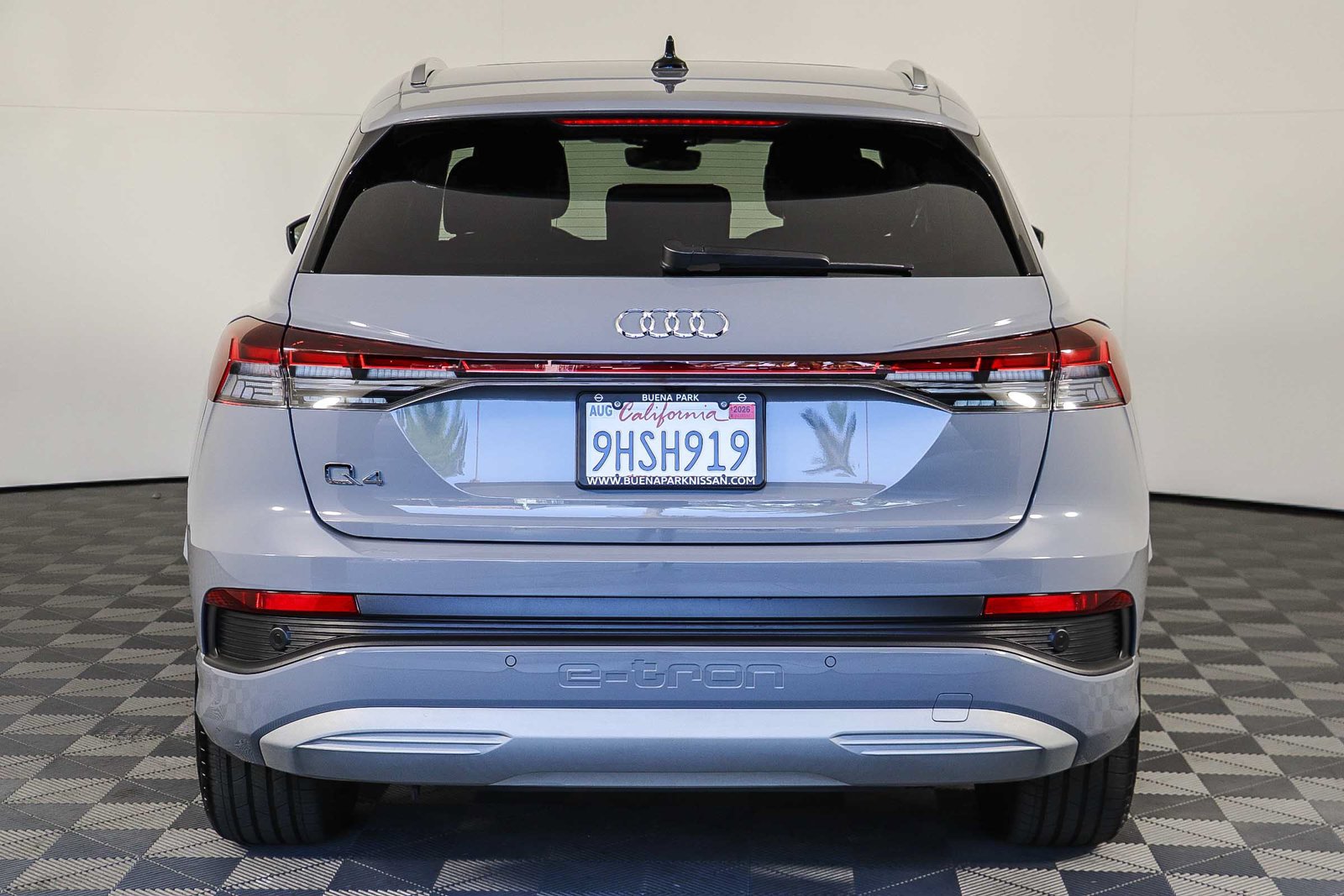 Used 2023 Audi Q4 e-tron Premium Plus w/ Premium Plus RWD image 7