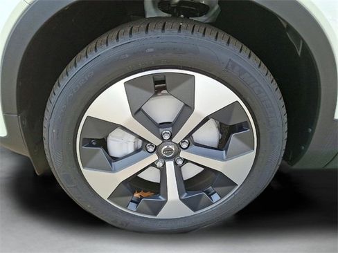 New 2026 Volvo XC40 B5 Plus w/ Protection Package Premier image 4