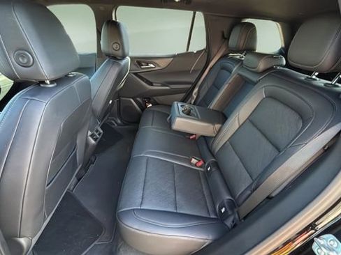 Used 2025 Chevrolet Equinox LT w/ Convenience Package II image 21