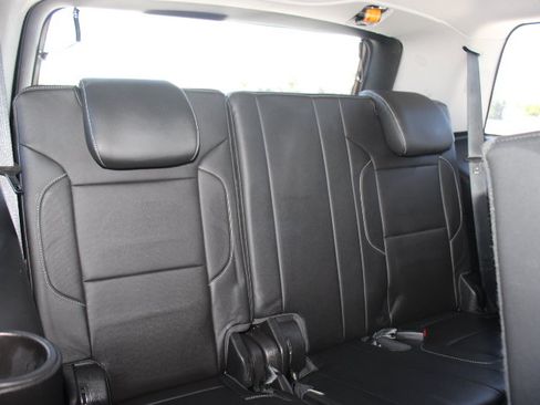 Used 2018 Chevrolet Tahoe Premier AWD/4WD image 21