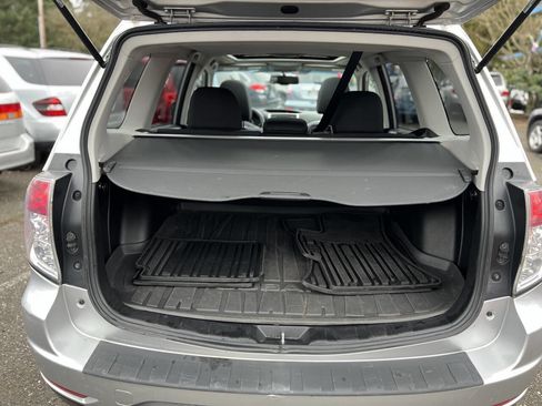 Used 2011 Subaru Forester 2.5X Premium w/ All-Weather Pkg image 23